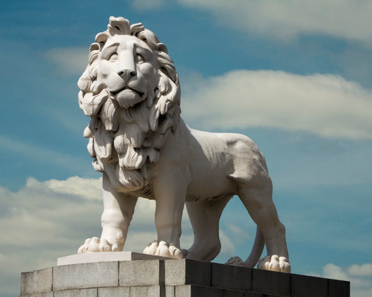 The Symbolism and Meaning Behind Common Stone Statue Motifs