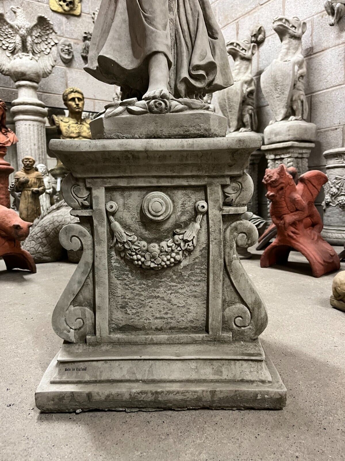 Stone Lady of Roses Statue