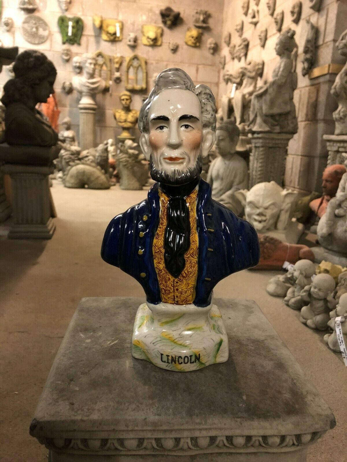 Ceramic President Abraham Lincoln Bust Ornament