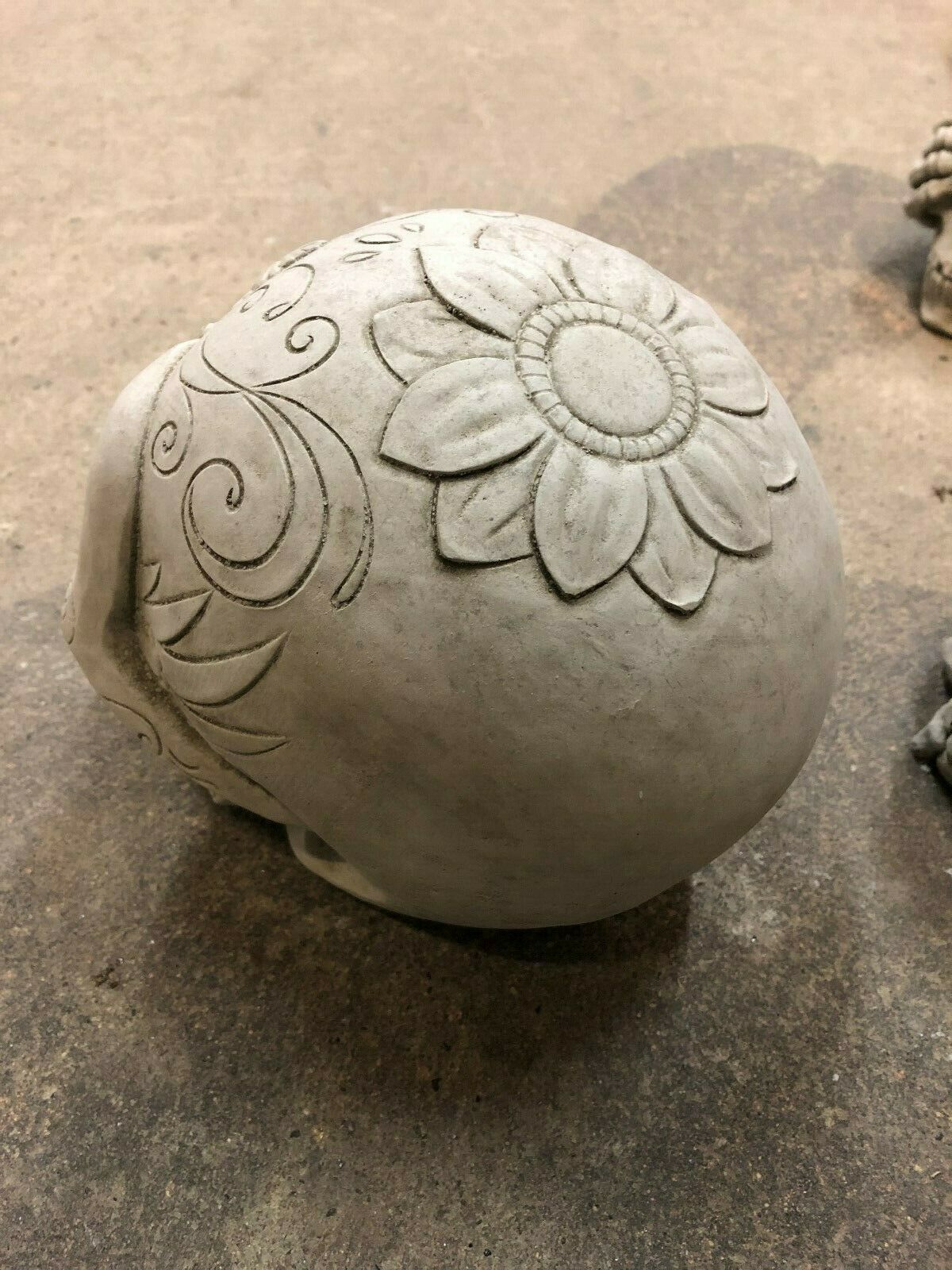 Antique Rose Stone Skull Garden Ornament