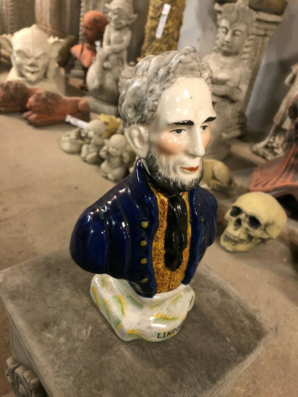 Ceramic President Abraham Lincoln Bust Ornament