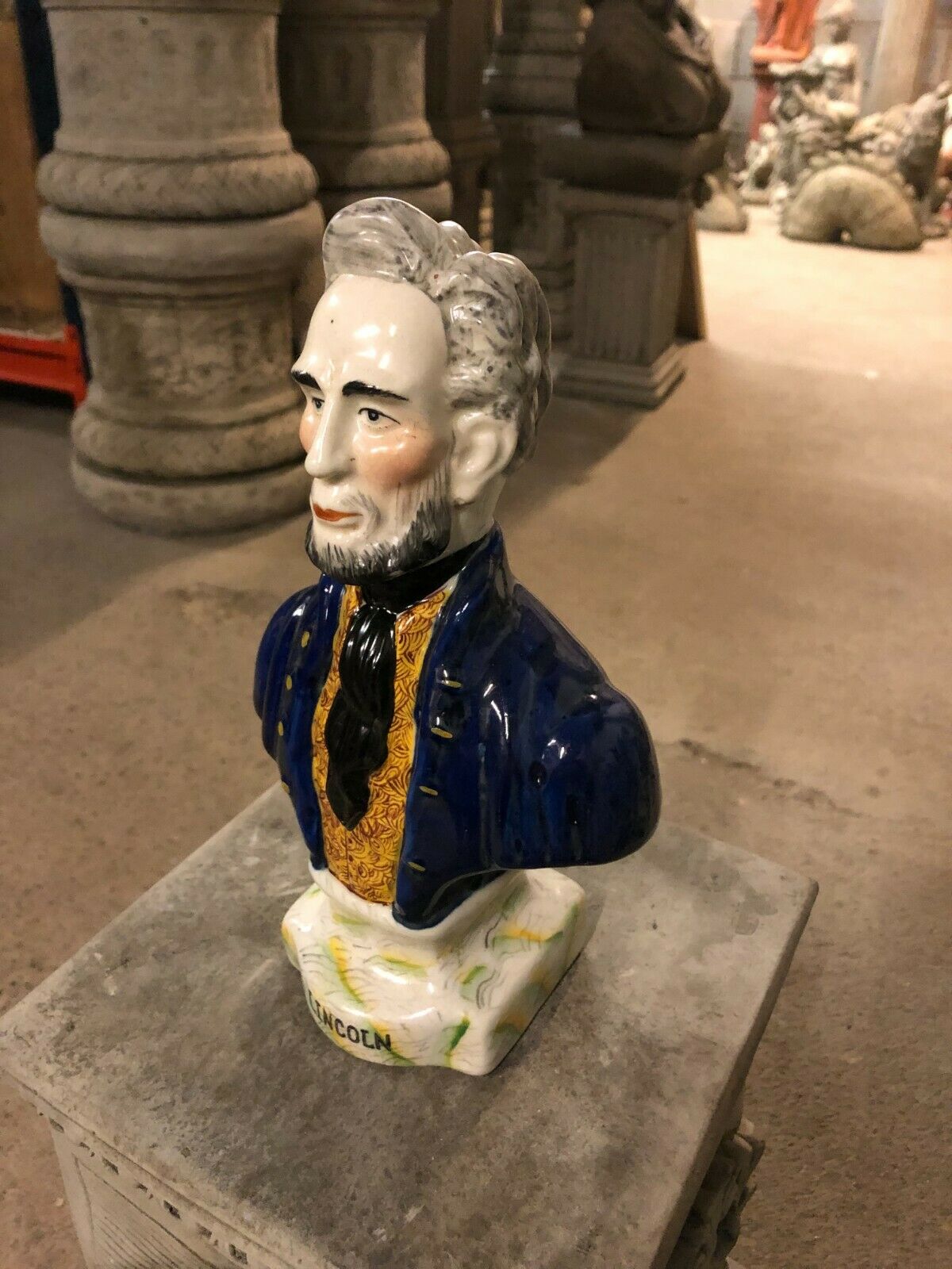 Ceramic President Abraham Lincoln Bust Ornament