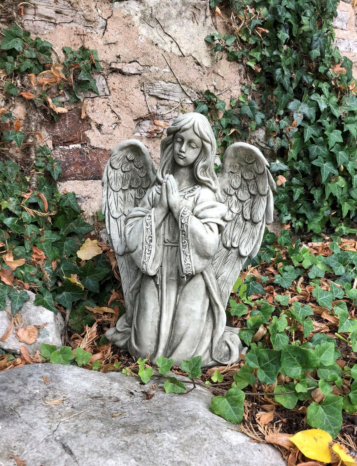 Stone Kneeling Praying Angel Ornament