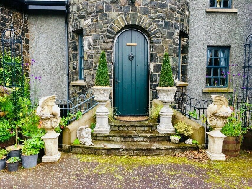 Bacchus Design Stone Garden Urn Planters