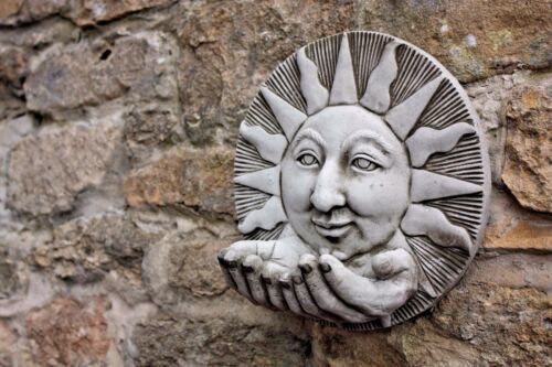 Stone Sun Face Bird Feeder