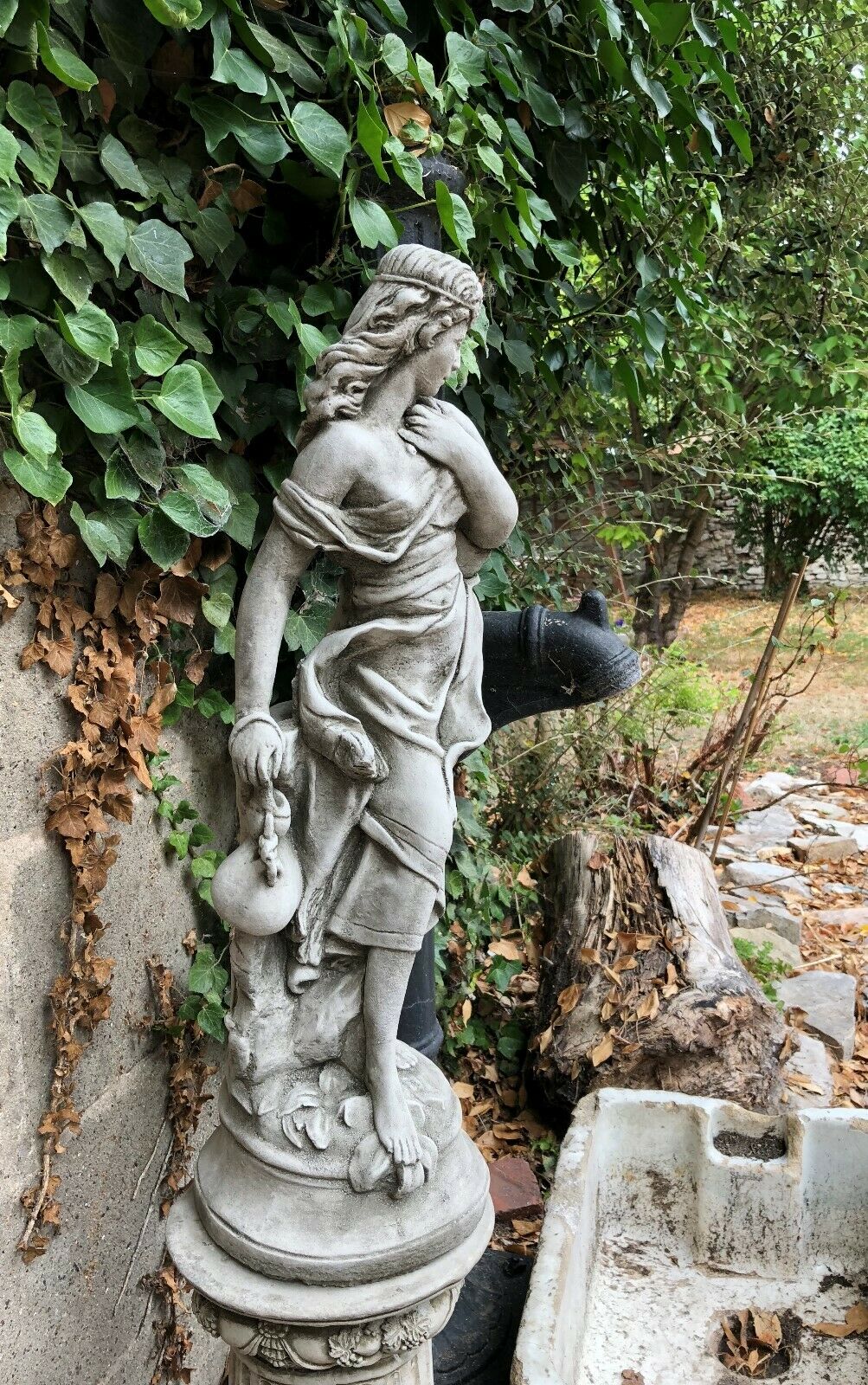 Stone Jug Lady Plinth Statue