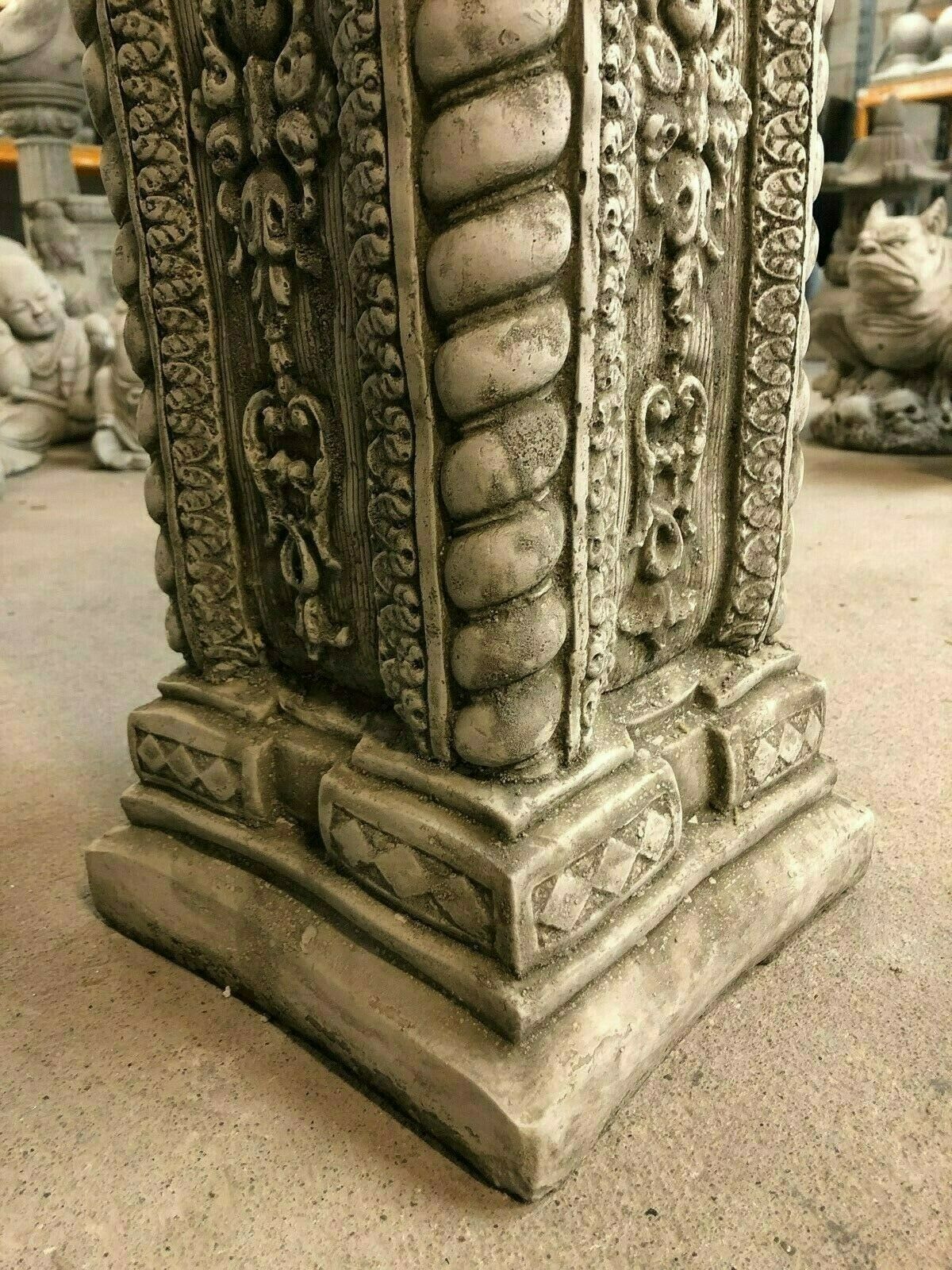Tall Garden Column for Ornamental Display