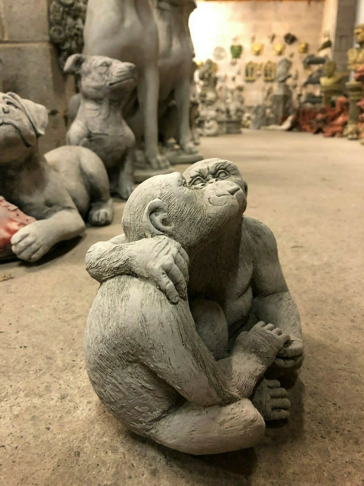 Stone Kissing Monkey Couple Ornament