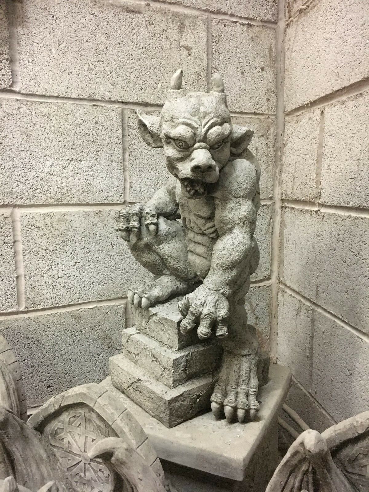 Stone Guardian Gargoyle Statue