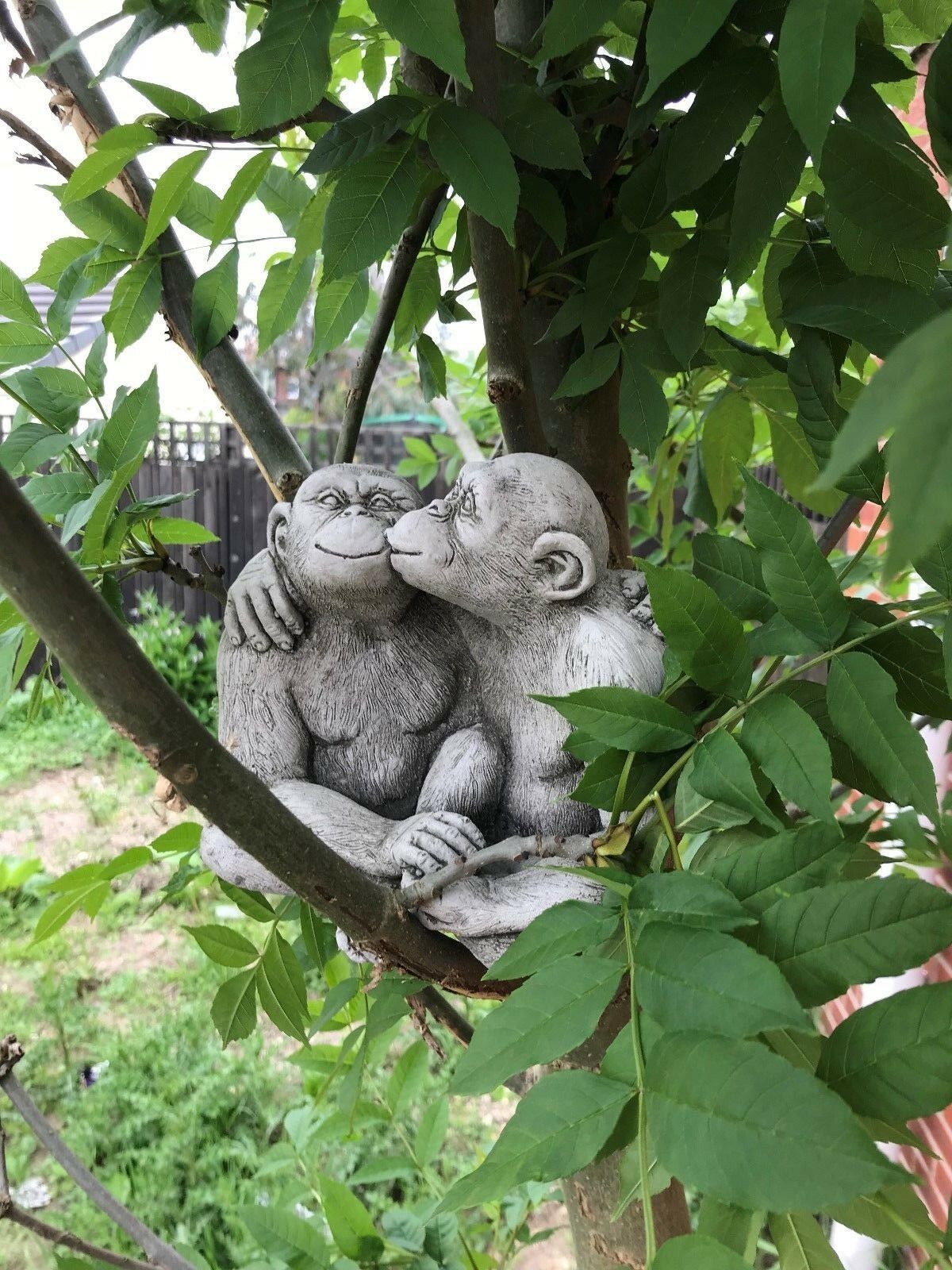 Stone Kissing Monkey Couple Ornament