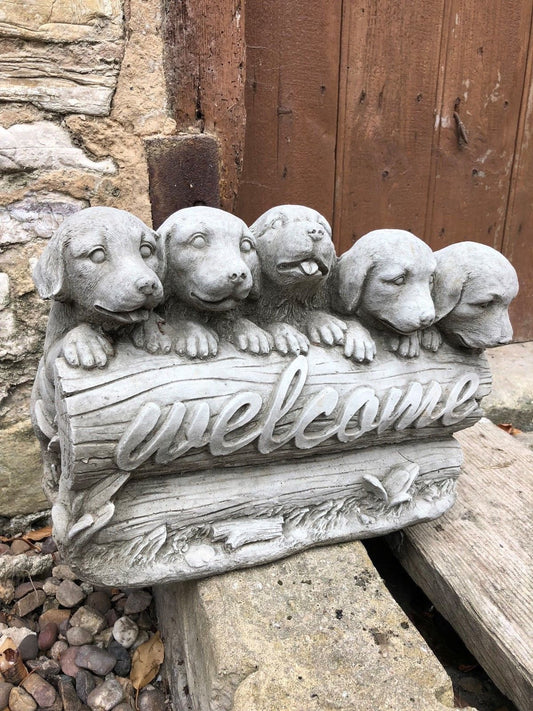 Stone 'Welcome' Puppies Sign Ornament
