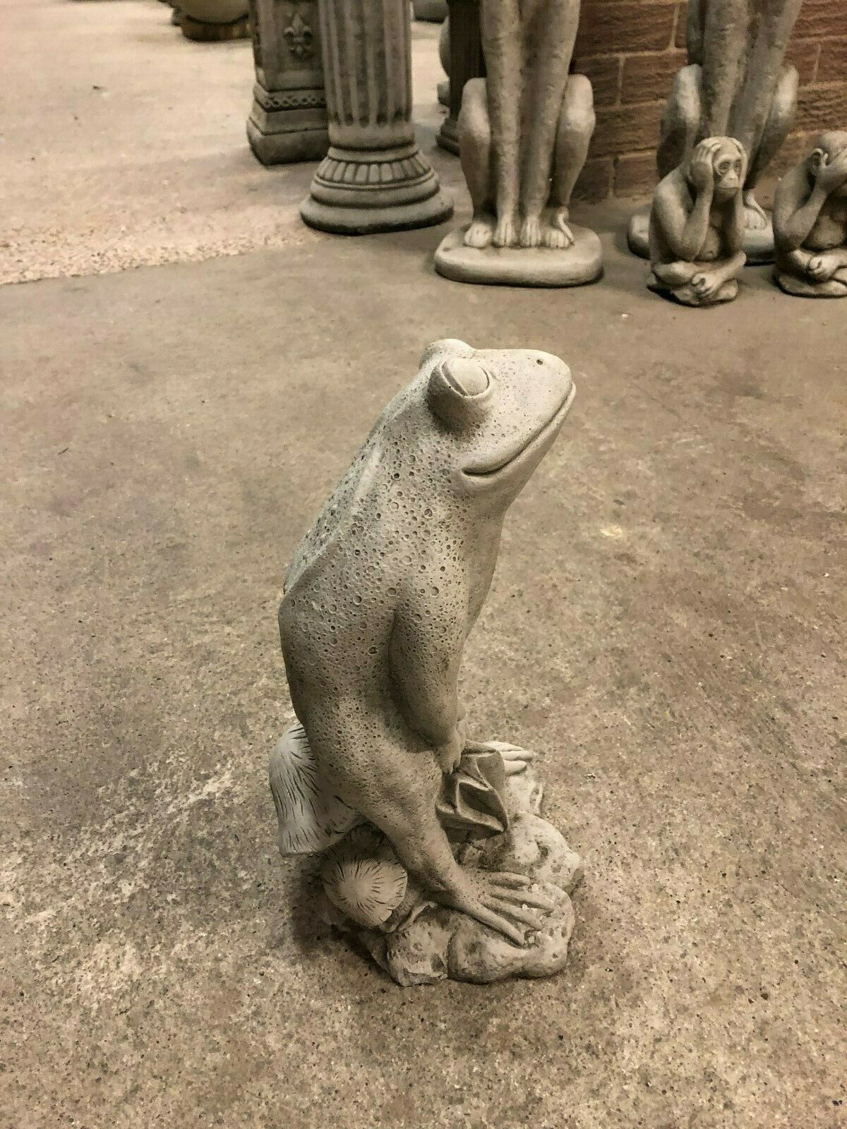 Stone Frog & Umbrella Ornament