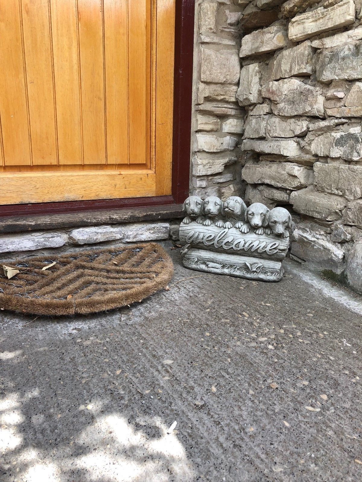 Stone 'Welcome' Puppies Sign Ornament