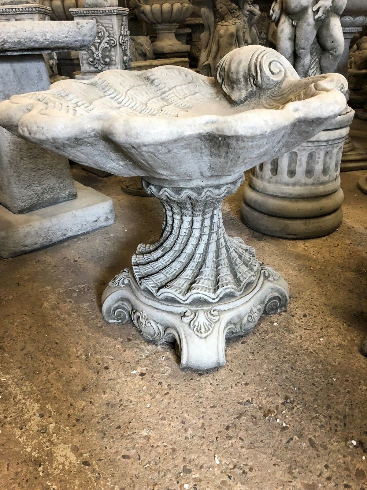 Stone Shell Design Bird Bath