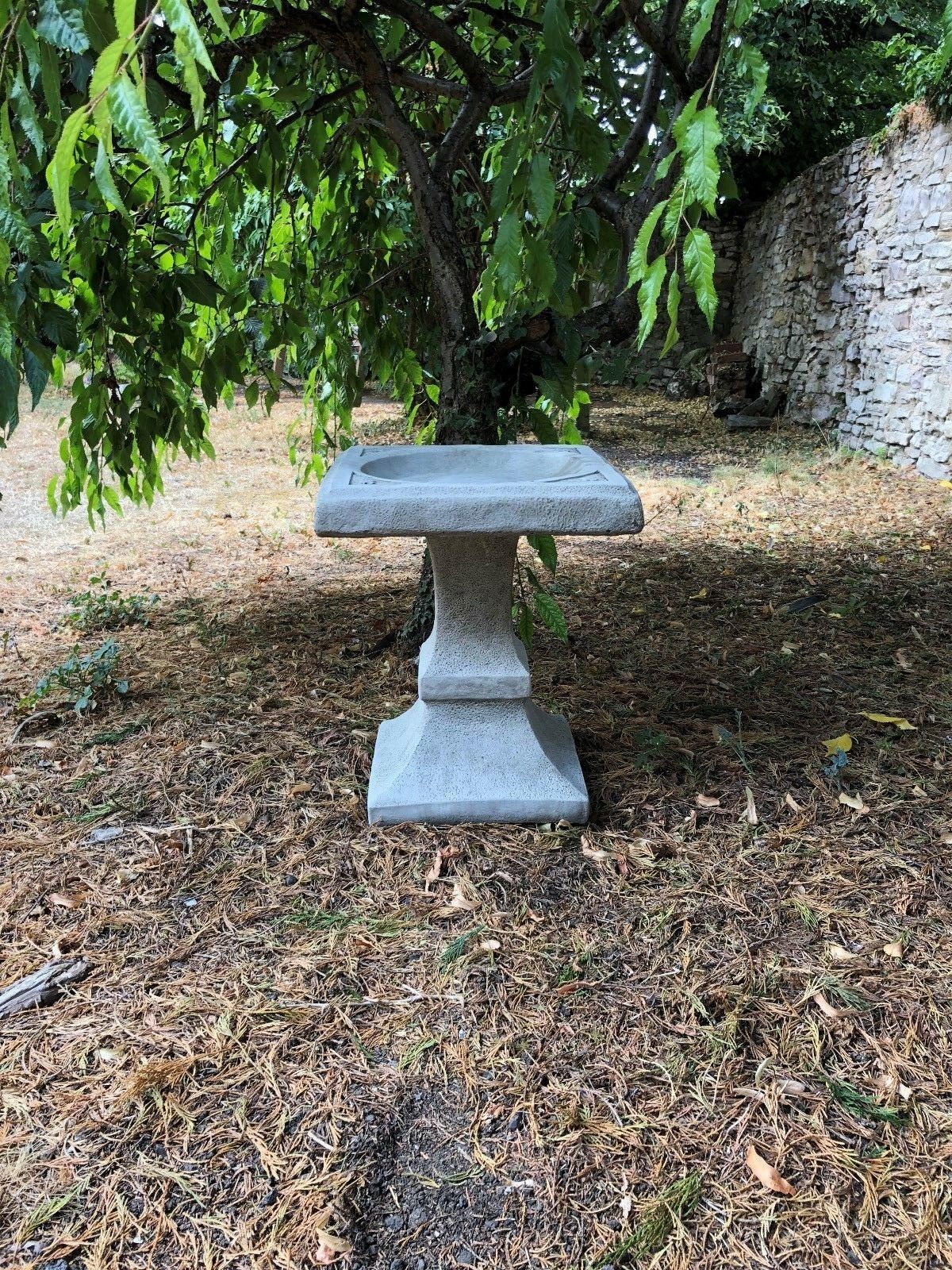 Stone Square Garden Bird Bath Sculpture