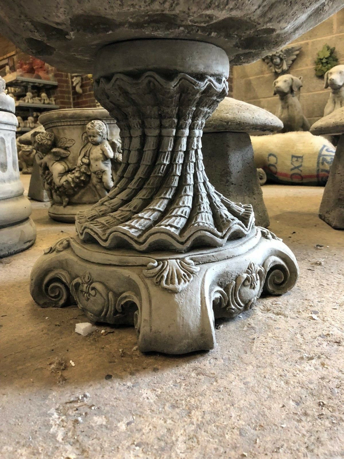 Stone Shell Design Bird Bath