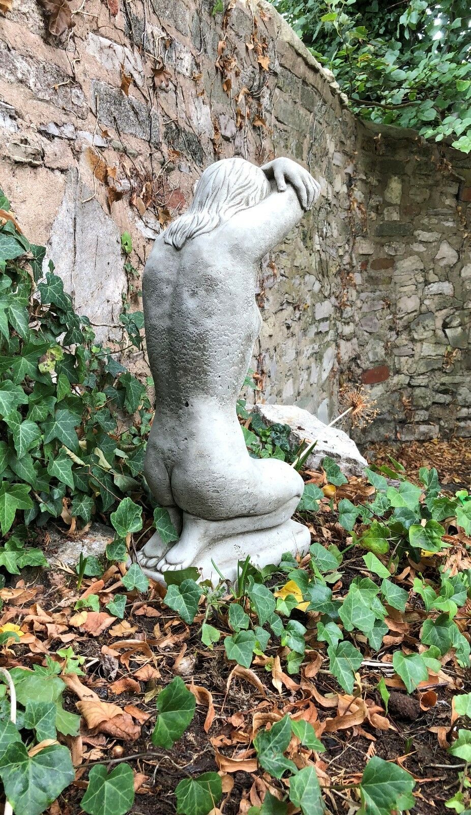 Stone Kneeling Nude Lady Statue