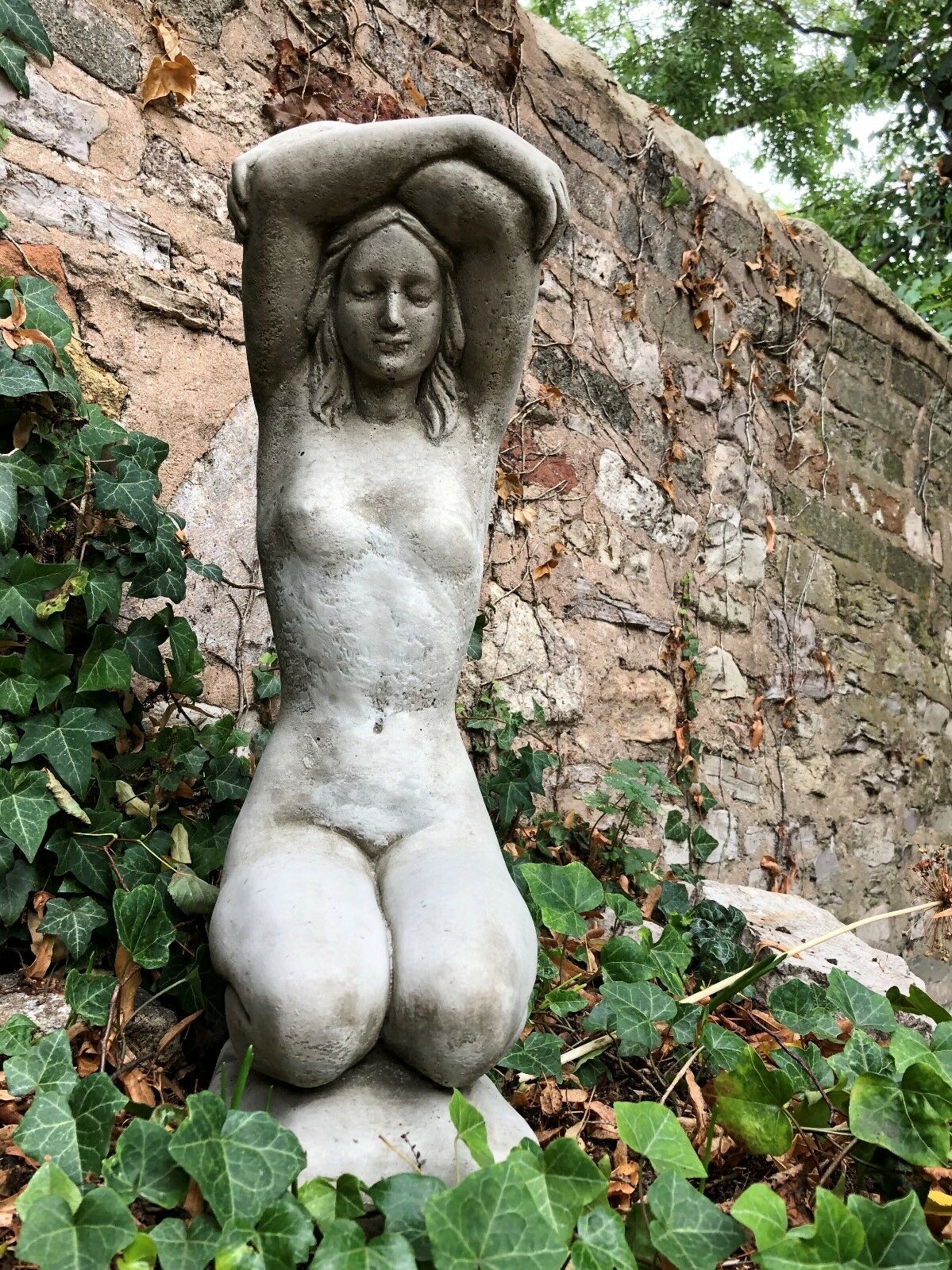 Stone Kneeling Nude Lady Statue