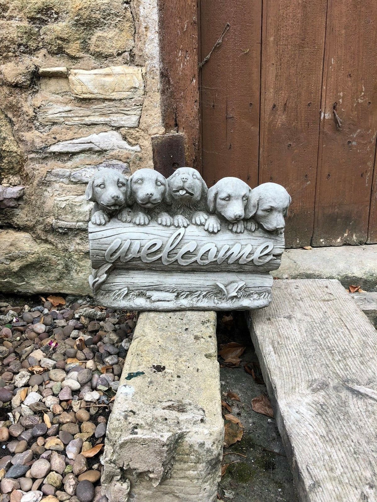 Stone 'Welcome' Puppies Sign Ornament