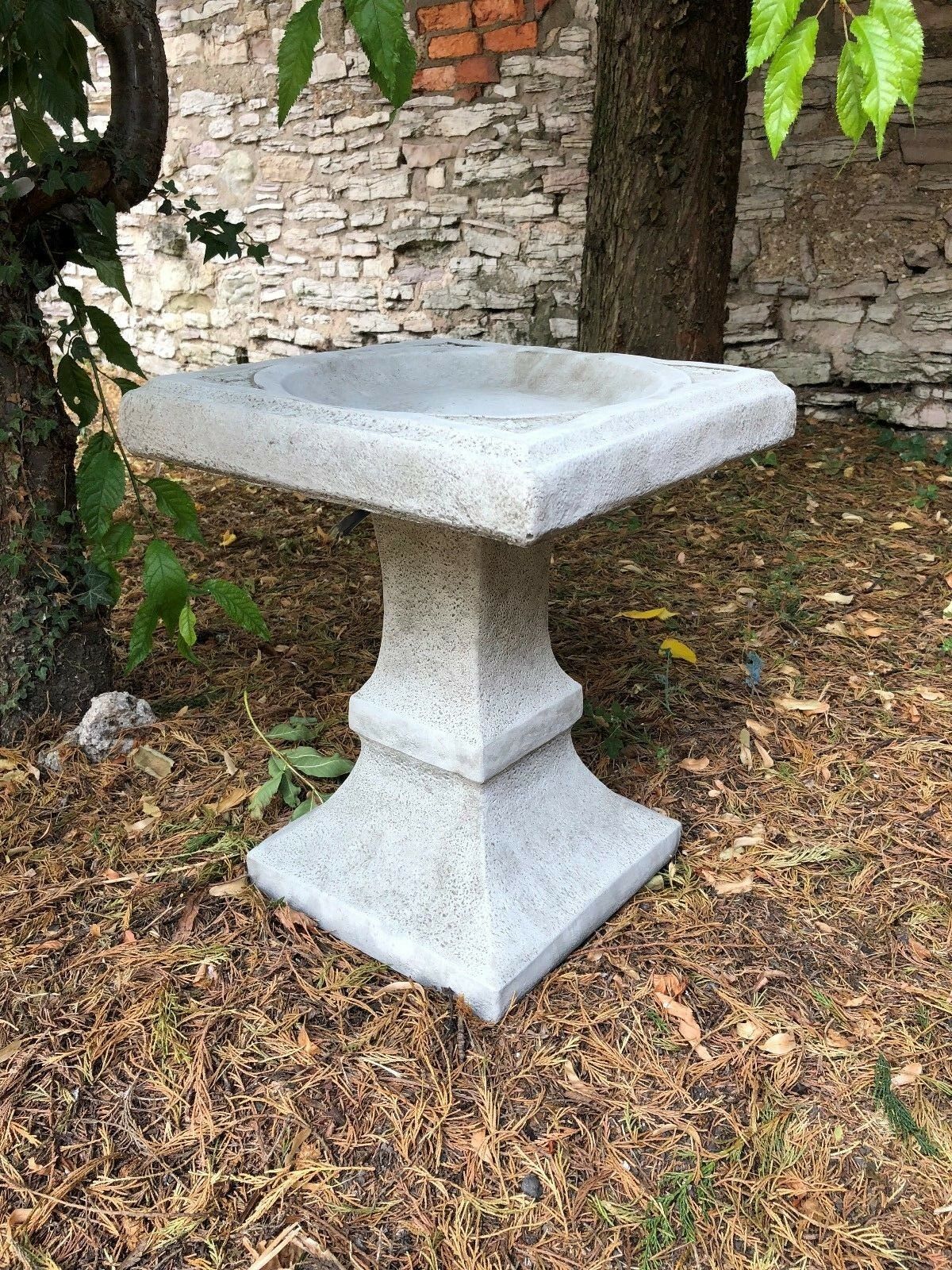 Stone Square Garden Bird Bath Sculpture