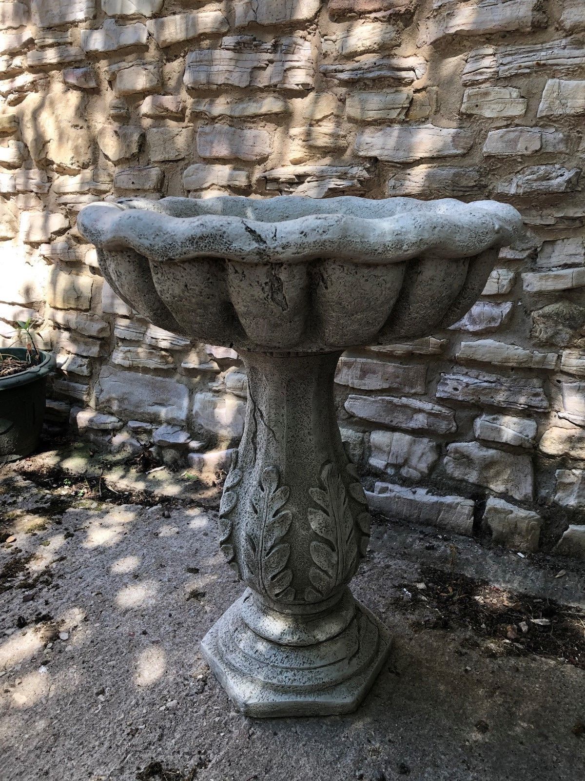 Large Stone Leaf Bird Bath