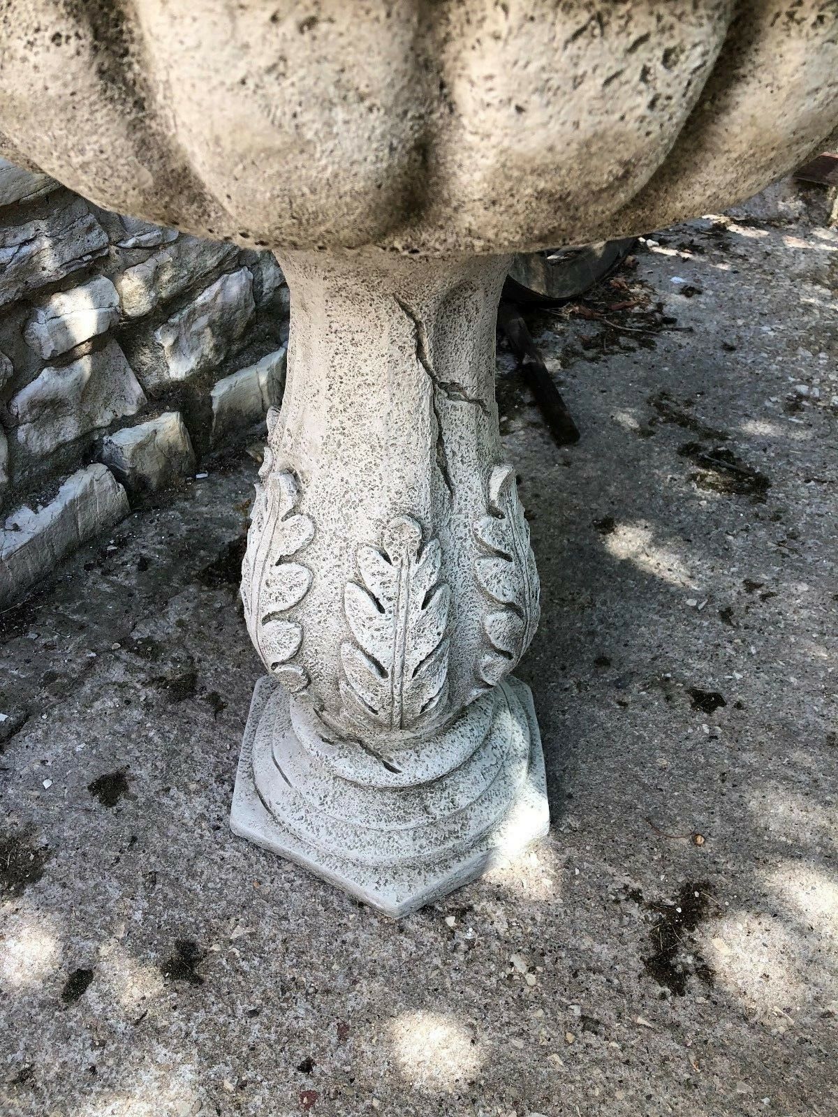 Large Stone Leaf Bird Bath