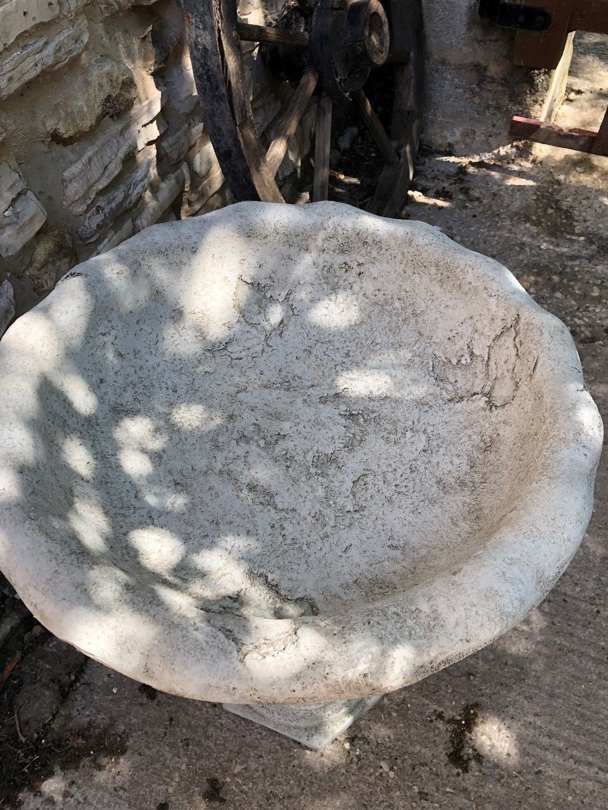 Large Stone Leaf Bird Bath