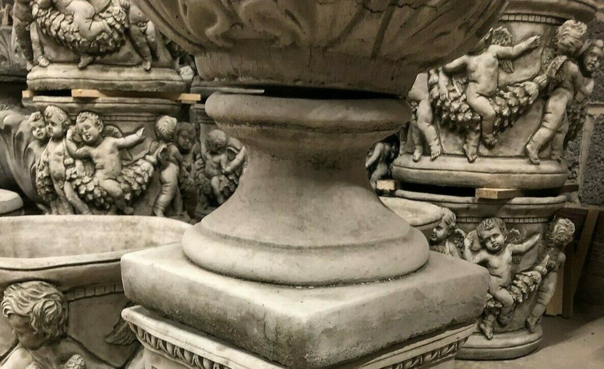 Small Tulip Garden Planter Pot with Antique Finish
