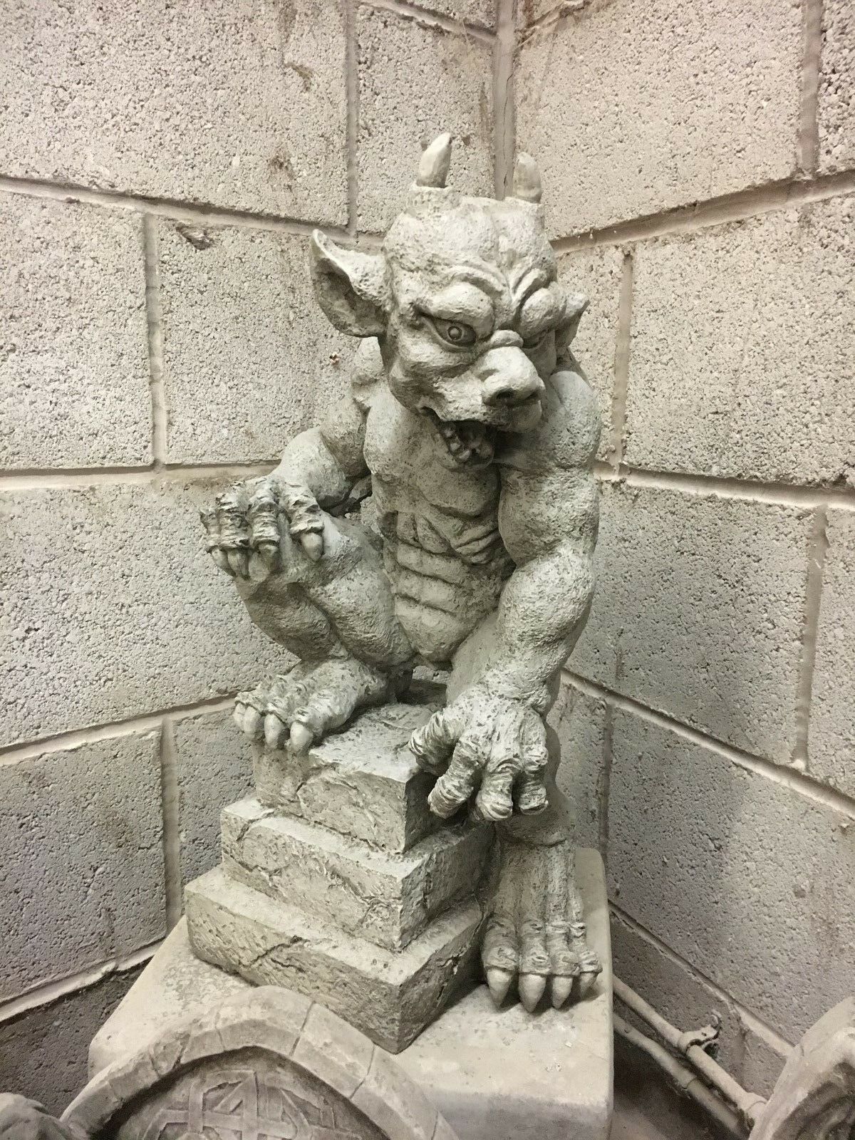 Stone Guardian Gargoyle Statue