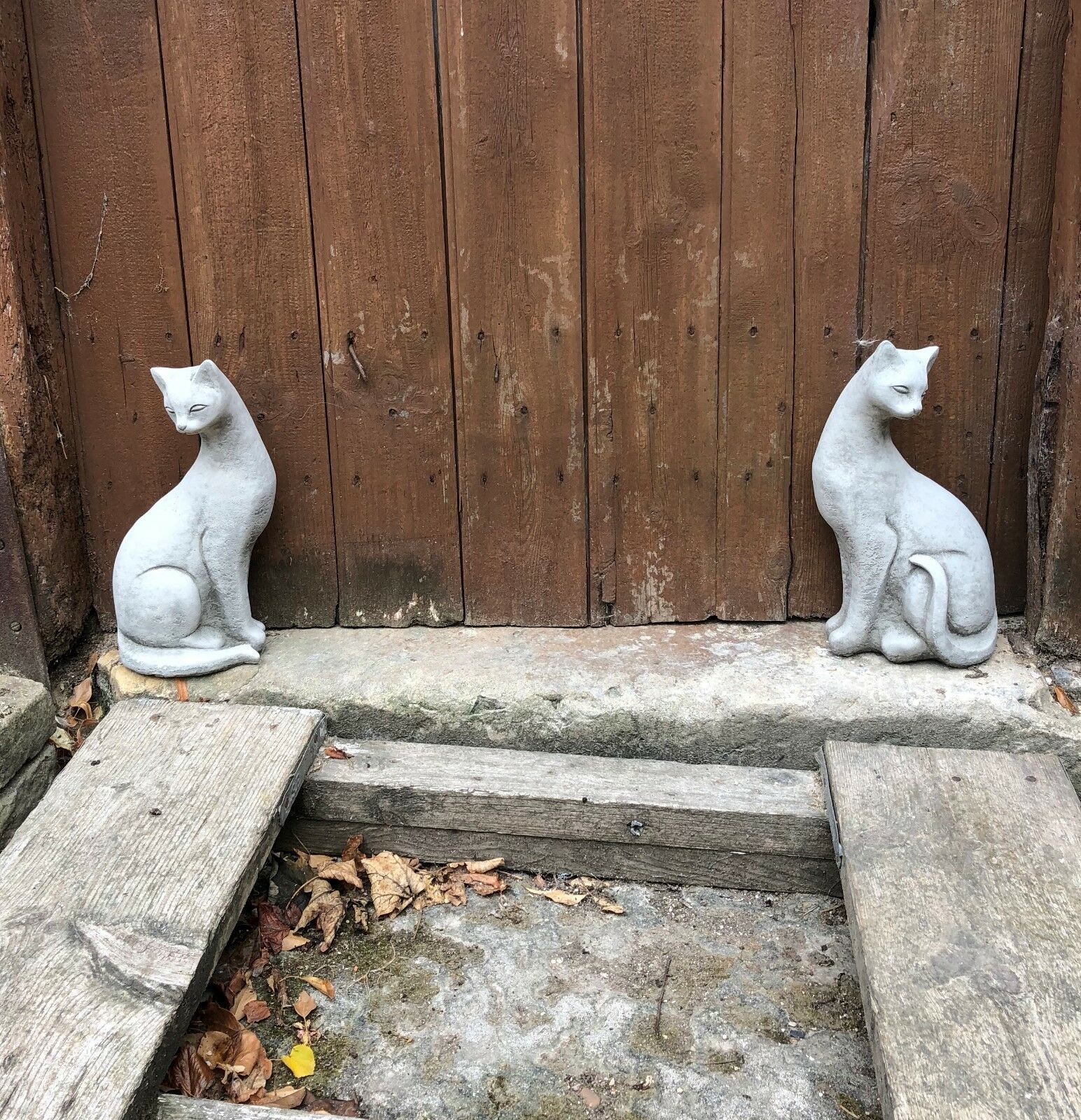 Set of 2 Stone Siamese Cat Ornaments