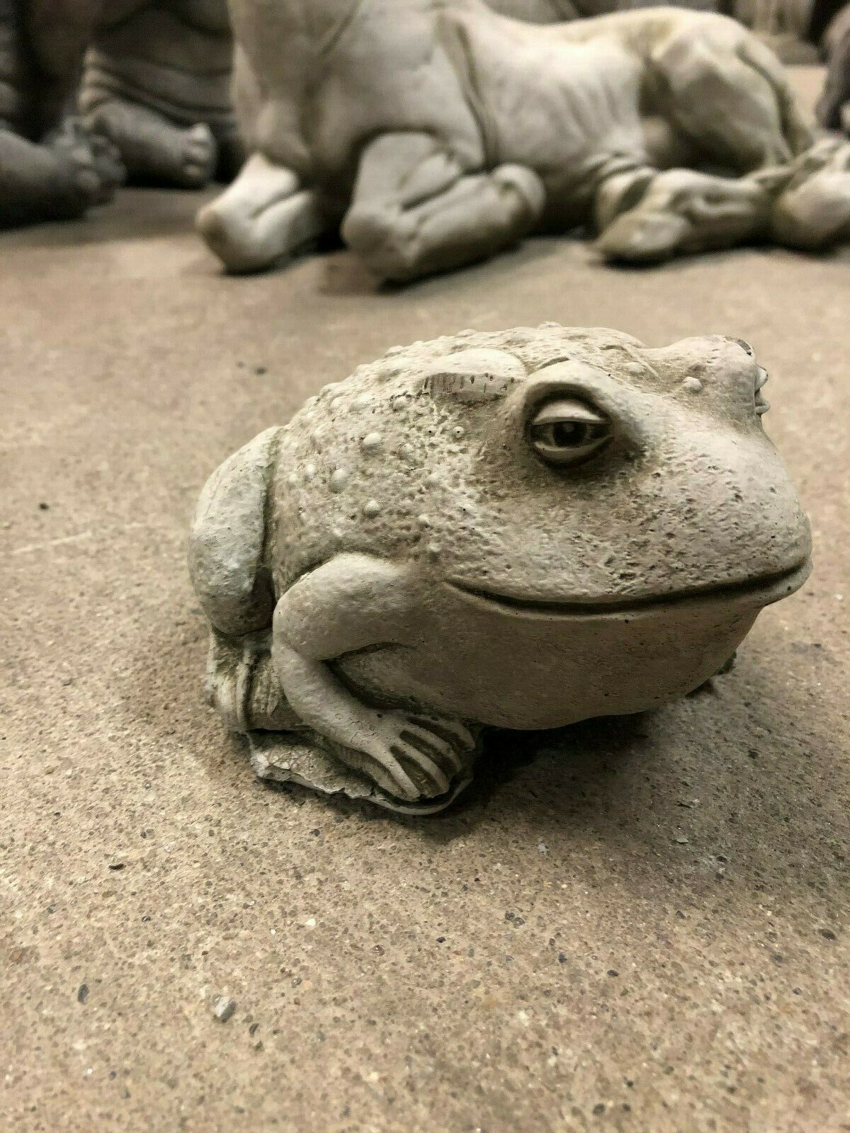 Small Stone Toad Ornament