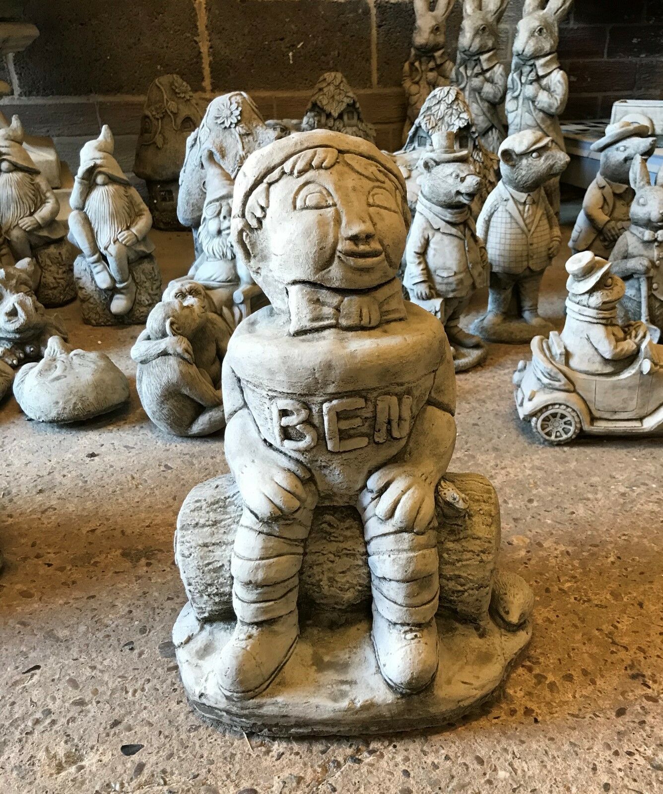Stone Bill & Ben Flower Pot Ornaments