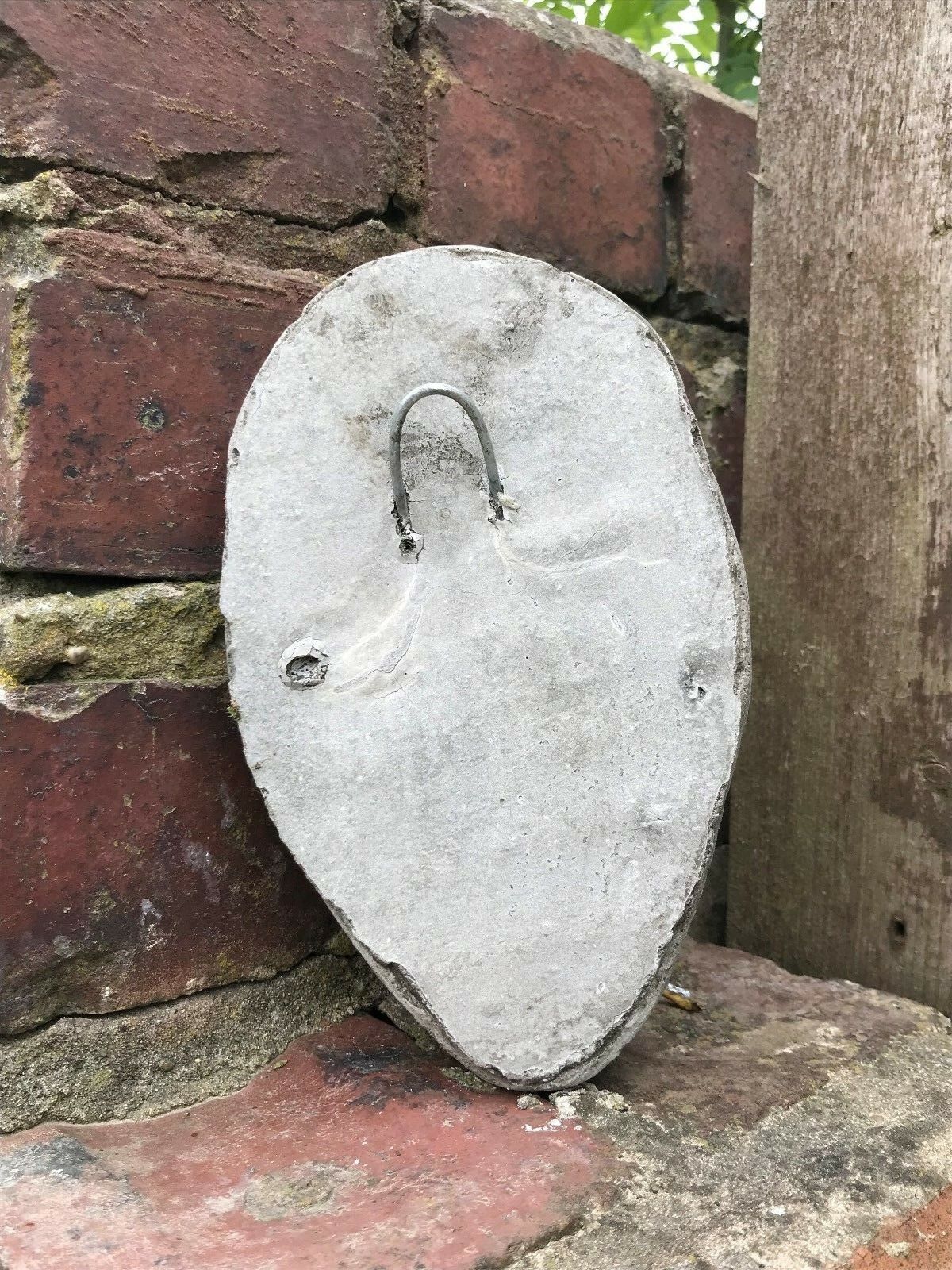 Stone Funny Scream Face Wall Plaque