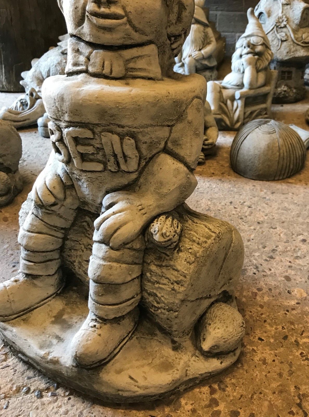 Stone Bill & Ben Flower Pot Ornaments
