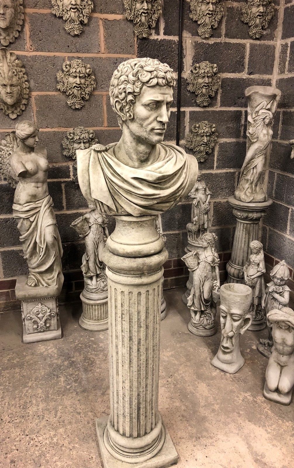 Marc Anthony Garden Bust Ornament