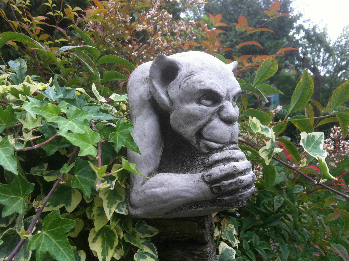 Gargoyle Stone Sculpture for Garden Wall