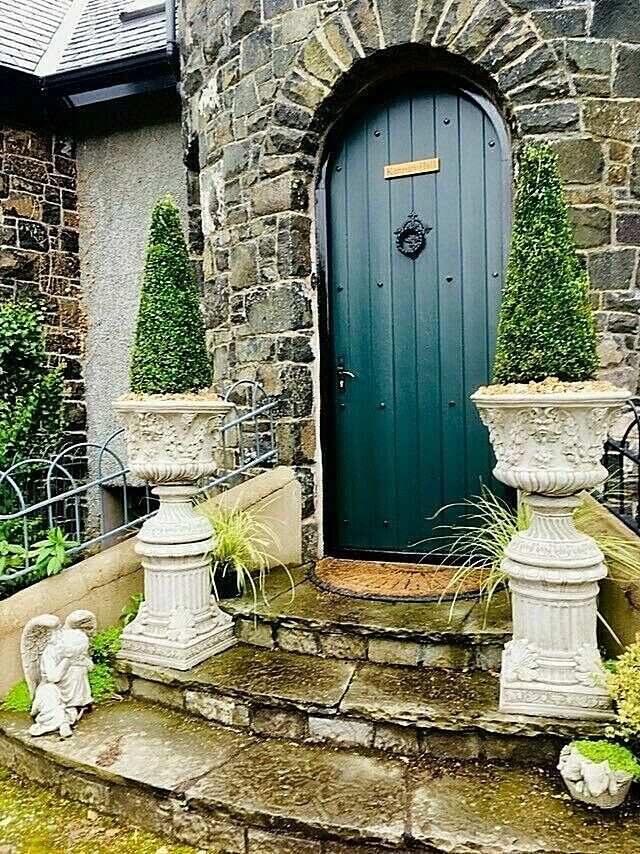 Bacchus Design Stone Garden Urn Planters