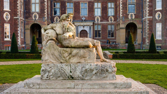 Stone Sculptures in Historical Gardens: A Walk Through Time