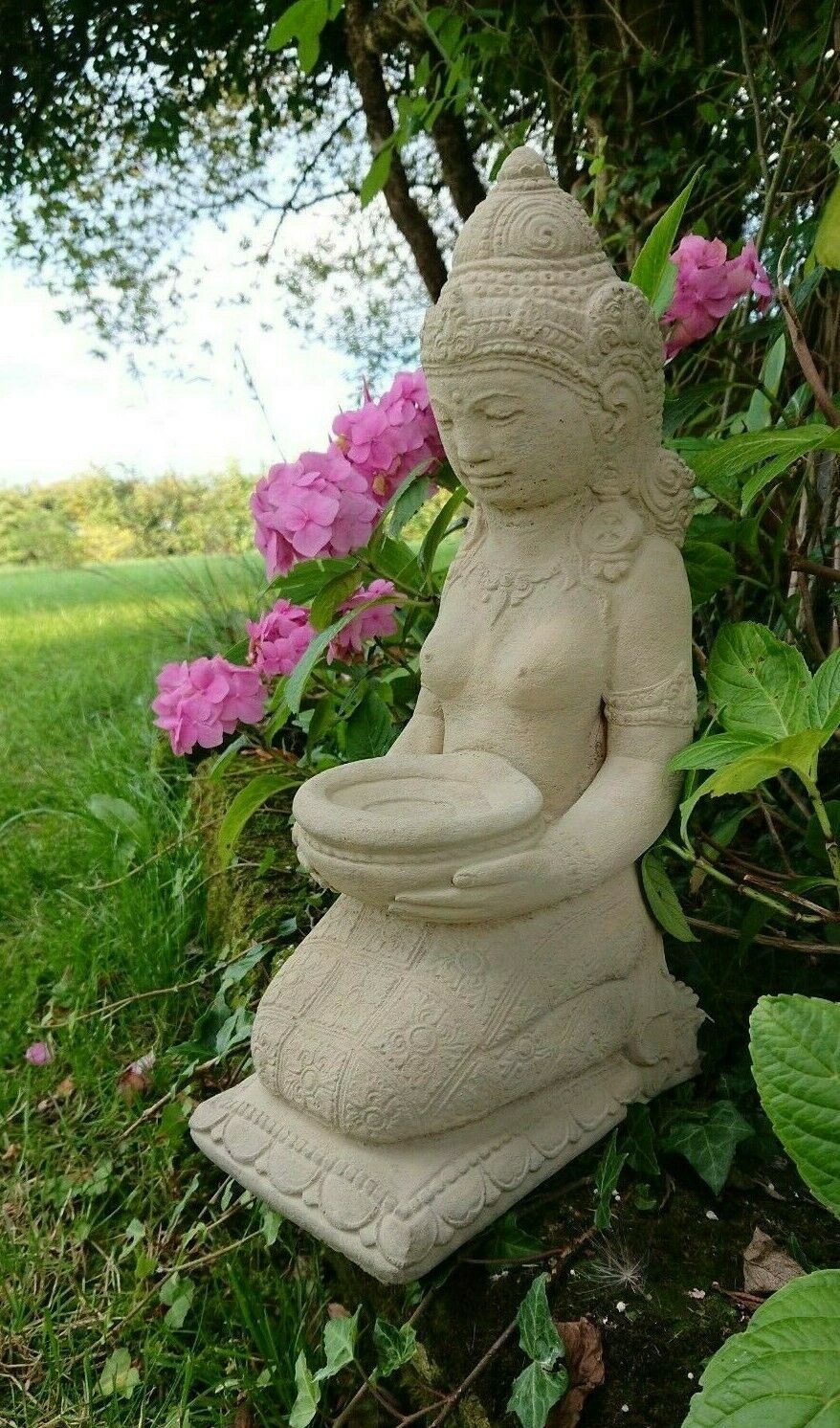 Stunning Stone Praying Geisha Girl Garden Ornament (BUFF FINISH)