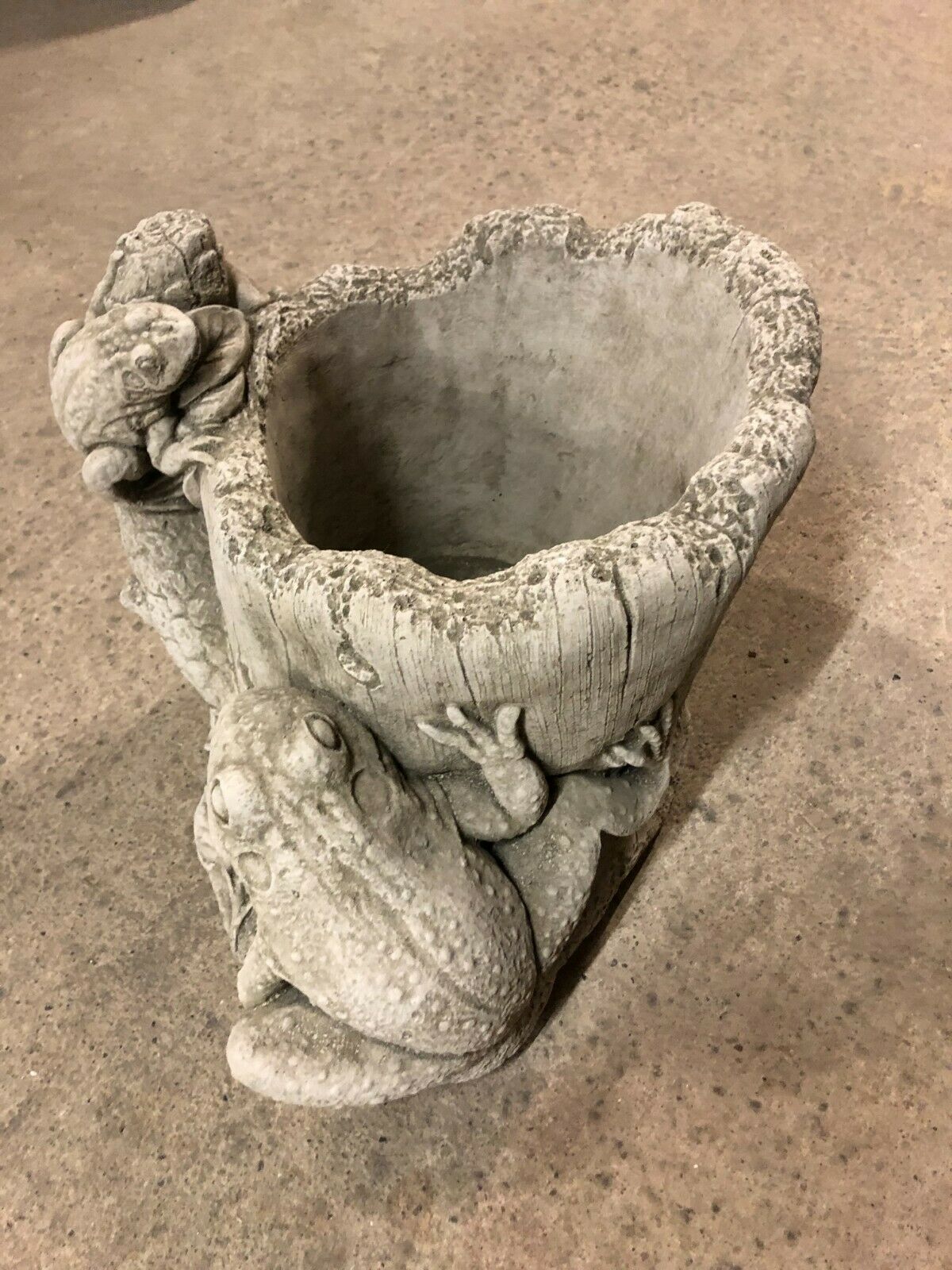 Stone Frog Planter Pot 