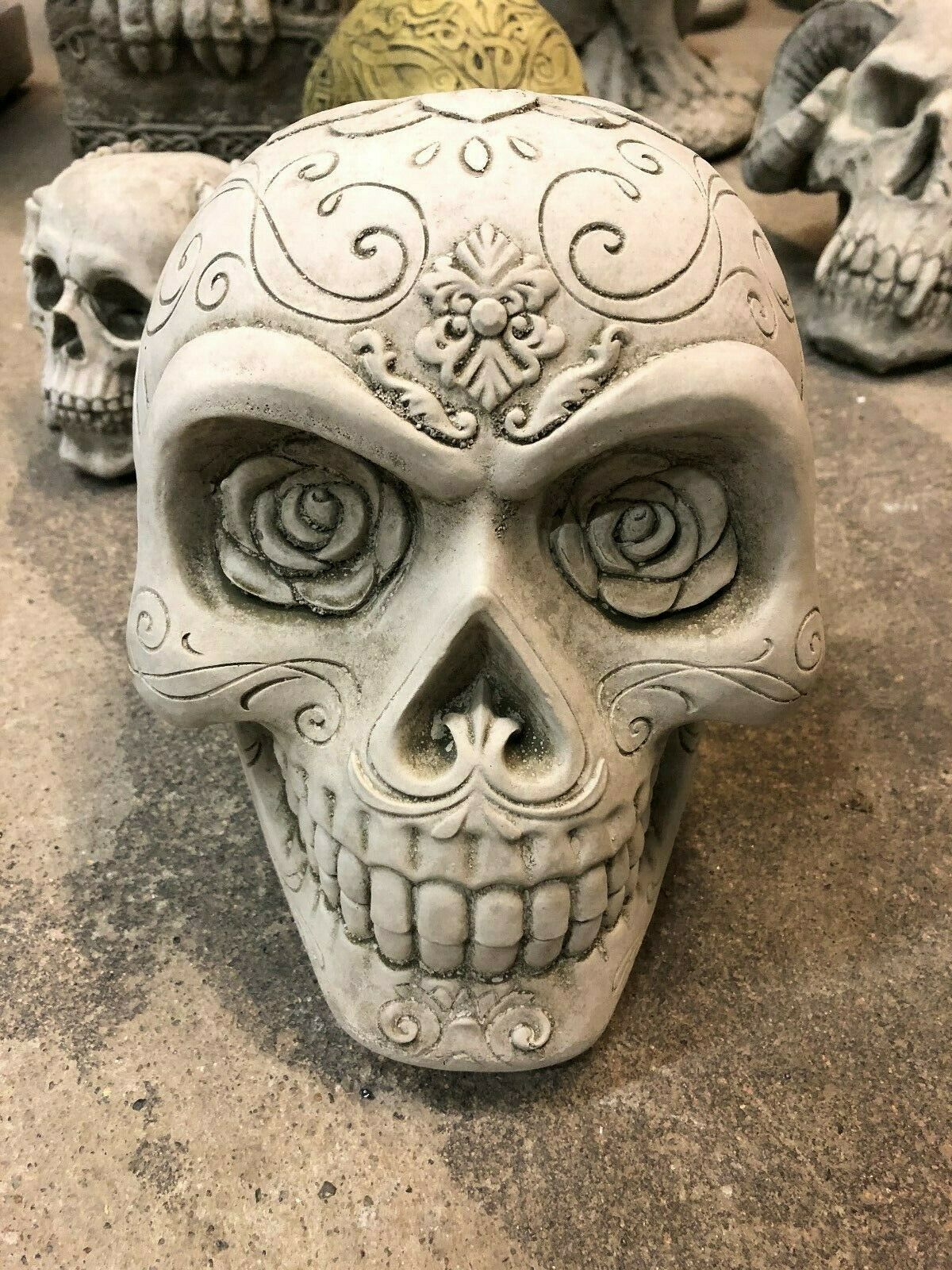 Stunning Stone Rose Pattern Skull Garden Ornament