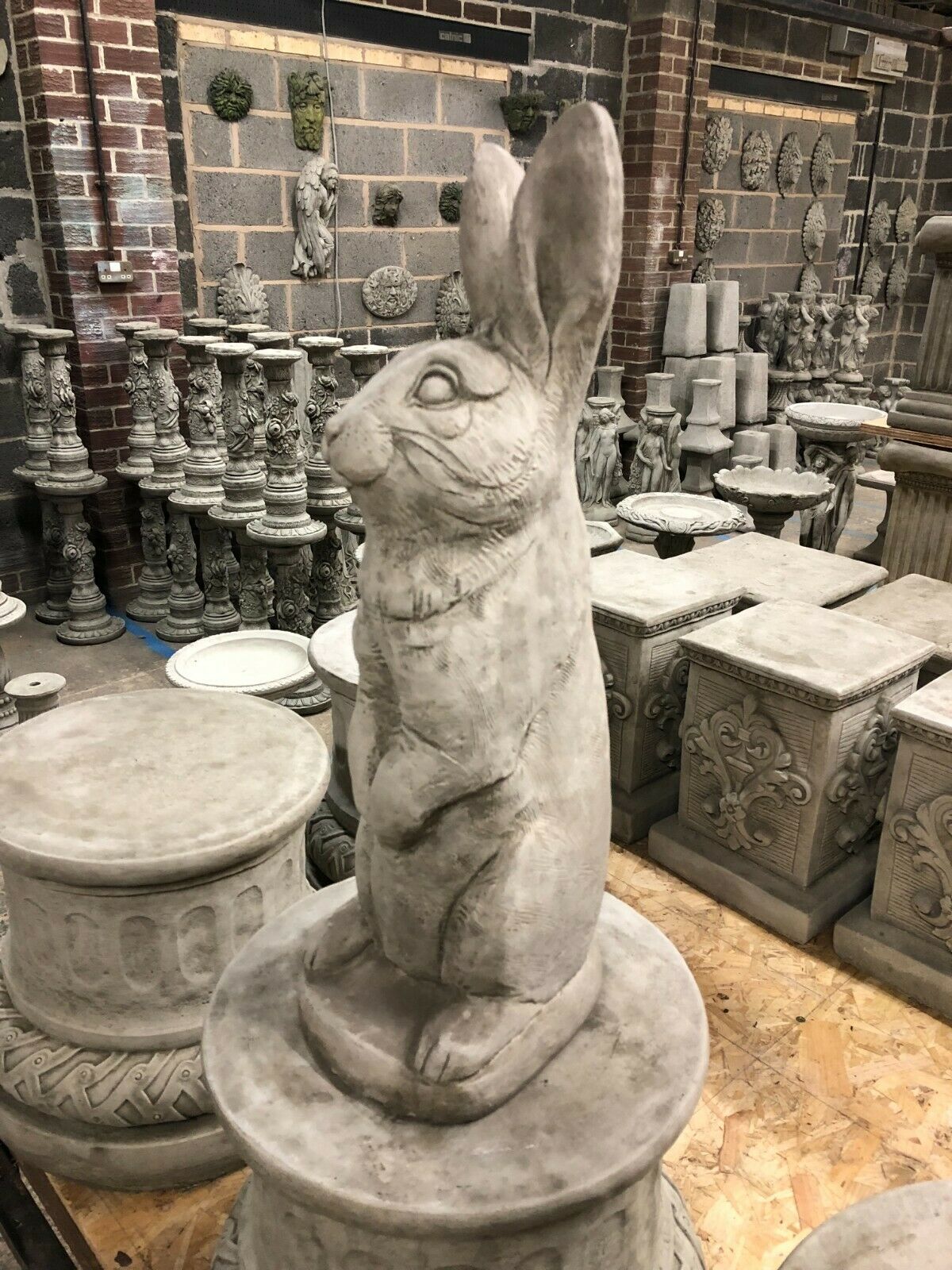 Stone Bunny Rabbit Ornament - Heavy & Durable | 48cm Tall ...