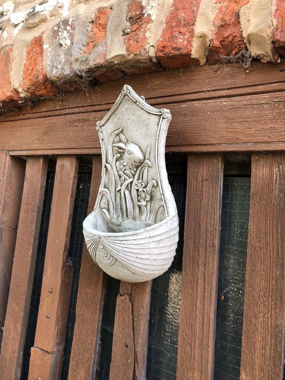 Stunning Stone Rabbit Garden Wall Planter – SaraStoneOrnaments