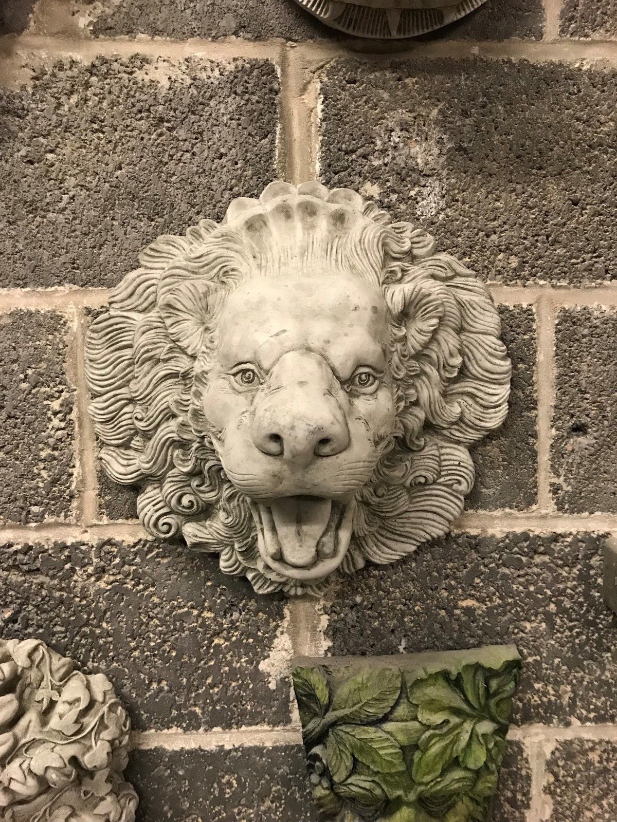 Stone Roaring Lion Wall Feature/Spout