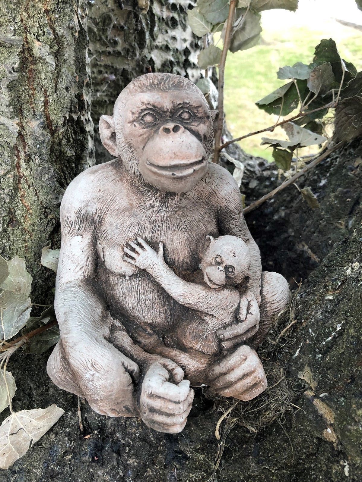 Stone Mum & Baby Monkey Ornament 